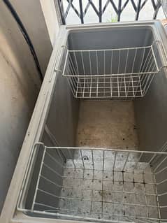 Dawlance deep freezer for sale