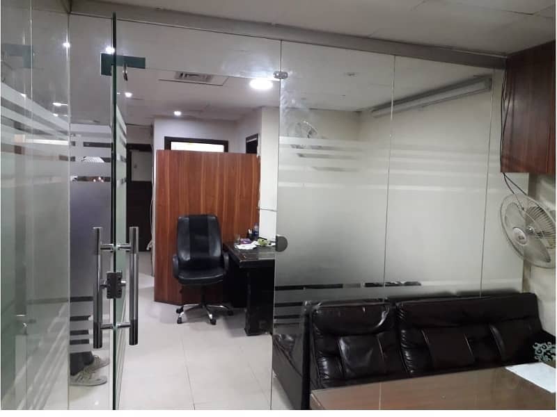 Best Chance Of 850 Square Feet Fully Furnished Office Already Rented 85000 Monthly Urgent Sale Gulberg Lahore 1