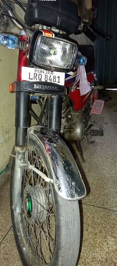 Honda 125 bike hai modal 2003 hai