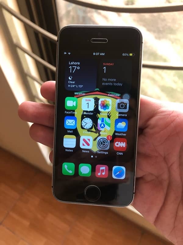 iPhone SE 2016 32GB NON PTA for Sale in Lahore 4