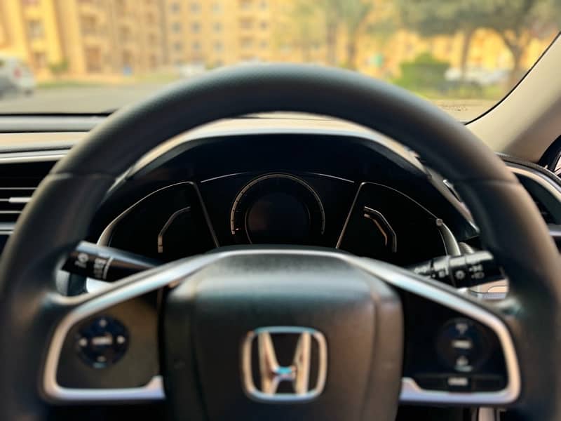 Honda Civic Oriel 2016 UG 8