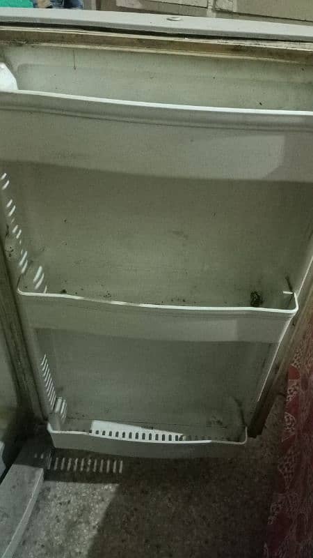 Waves used fridge for sale only gas issue n all ok satisfied 1