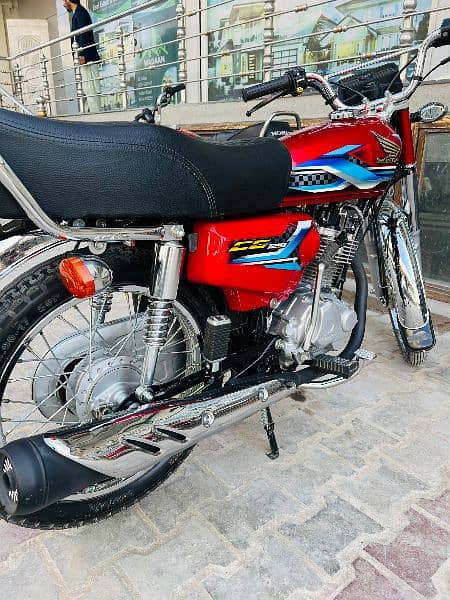 Fresh VIP condition Honda bike for sale 5