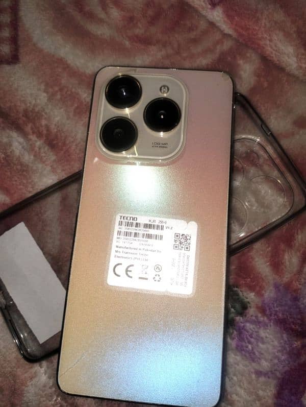 Tecno Spark 20 pro 1