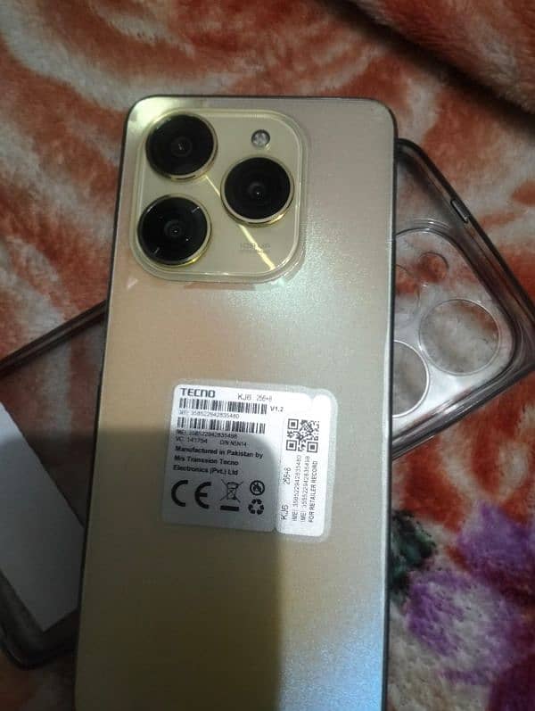 Tecno Spark 20 pro 2