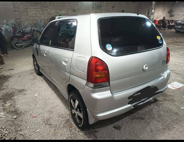 Suzuki Alto 2000 3