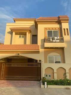 8Marla luxury designer Dream House for sale Reasonable price in bahria town phase 8 RWP