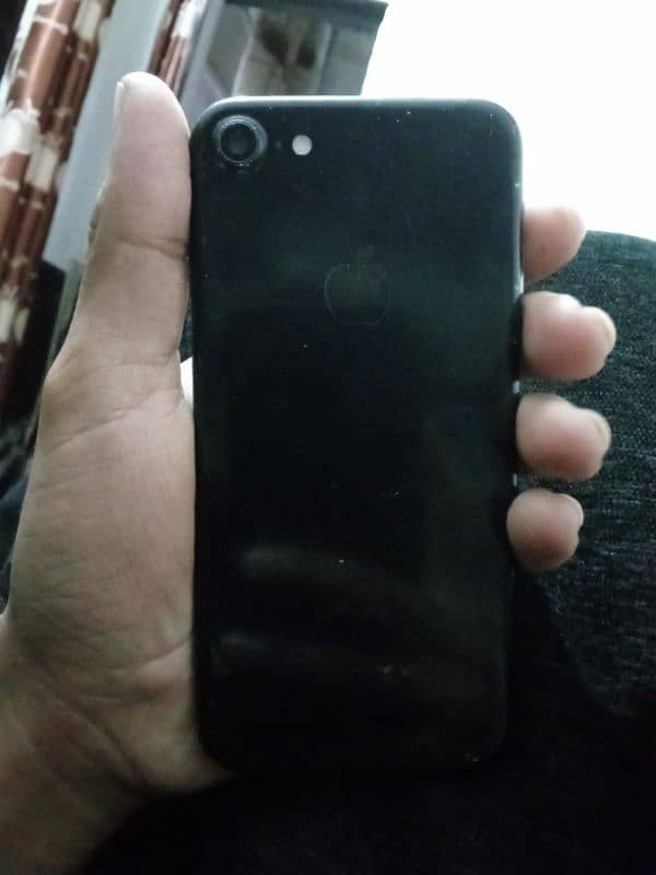 iphone 7. . . . 32 g PTA approved 6