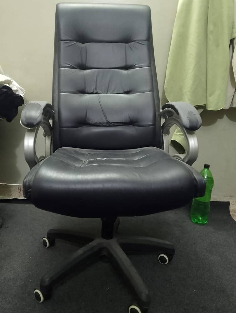 Revolving Office Chair 1