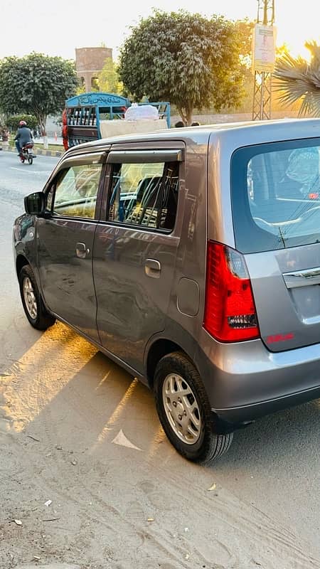 Suzuki Wagon R 2018 3