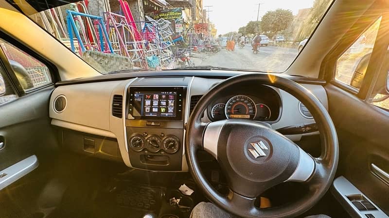 Suzuki Wagon R 2018 7