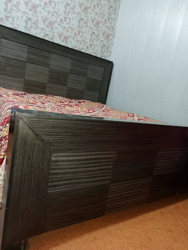 Kind bed and only 4 month use 1