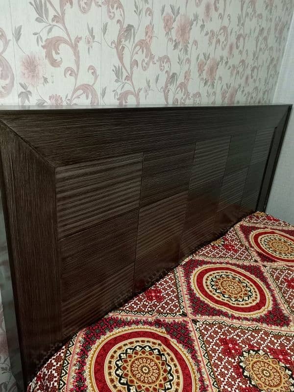 Kind bed and only 4 month use 2