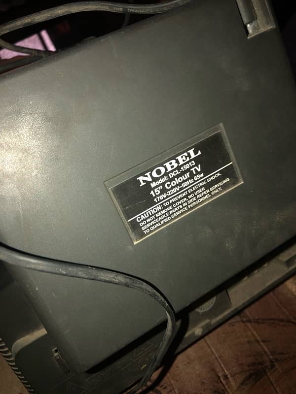 Nobel 15 inch tv in working condition 2