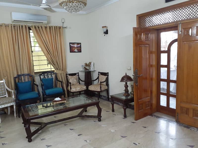 10 MARLA 3 BEDROOM HOUSE AVAILABLE FOR RENT 6