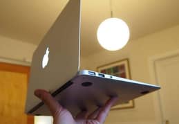 Macbook Air 2012 10/10 Mint condition