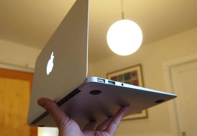 Macbook Air 2012 10/10 Mint condition 0