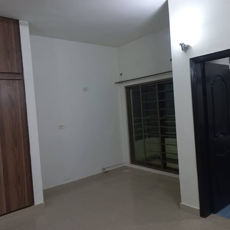 Don't miss out this beautiful apartment (For Rent) 1