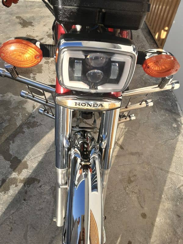 Fresh 125 Bike 2k23 with double Acceries ( Tankey Tapay ) 5