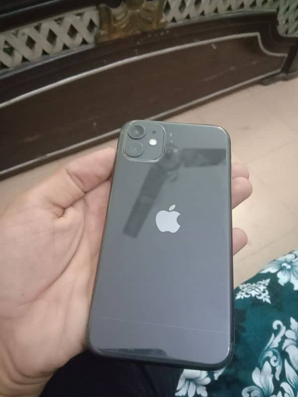 iPhone 11 . JV mobile hai . dabba bhi hai 0