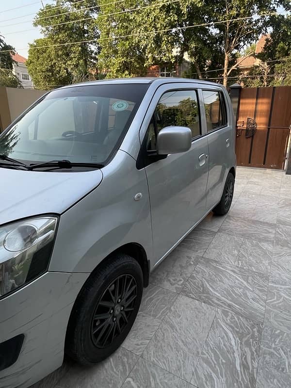 Suzuki Wagon R 2017 8