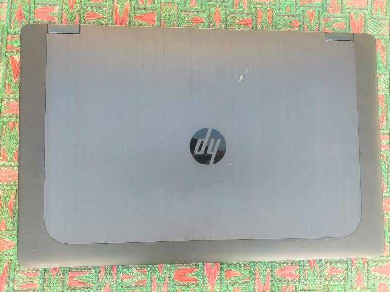 HP zbook 17 g2 workstation powerful 1