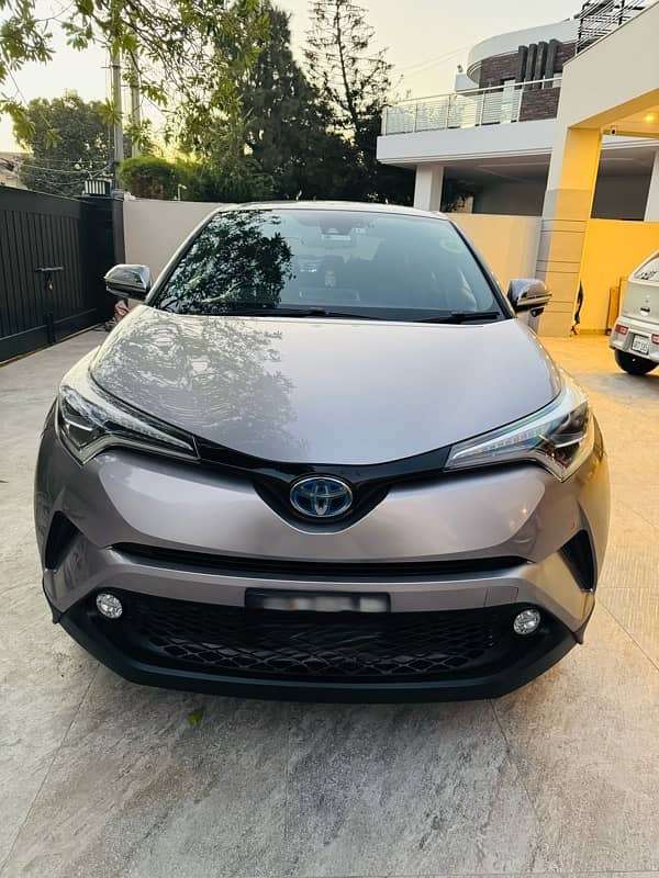 Toyota C-HR 2017 0