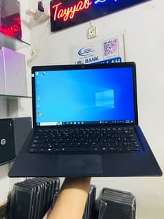 Laptop i5 8th generation 16/256 Toshiba dynabook laptop