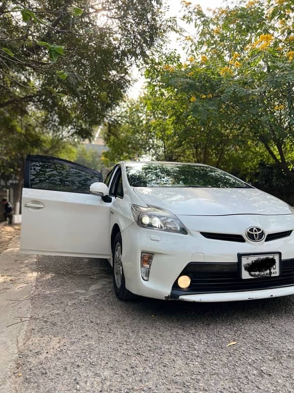 Toyota Prius 2013 7