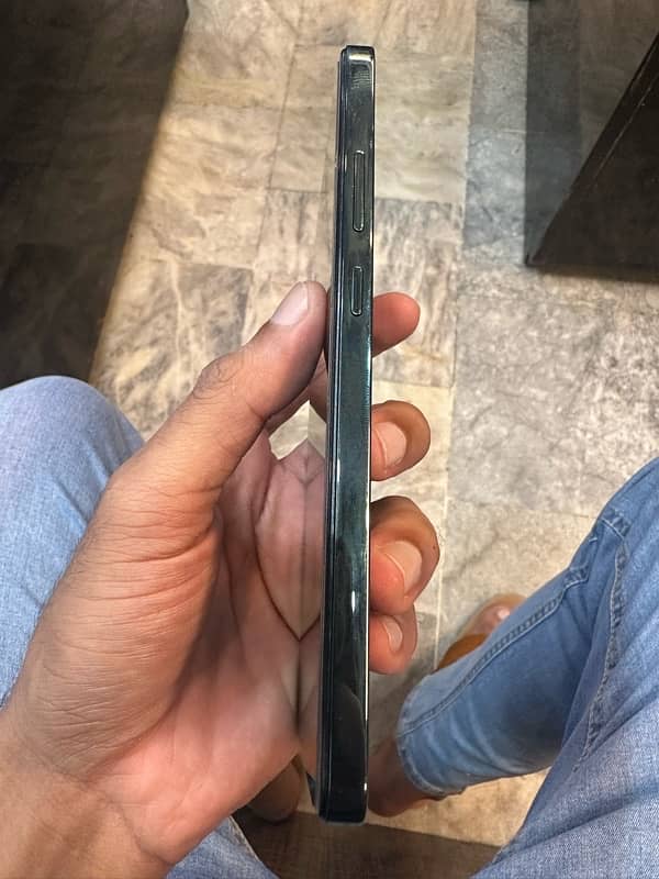 Oppo Reno 12 2