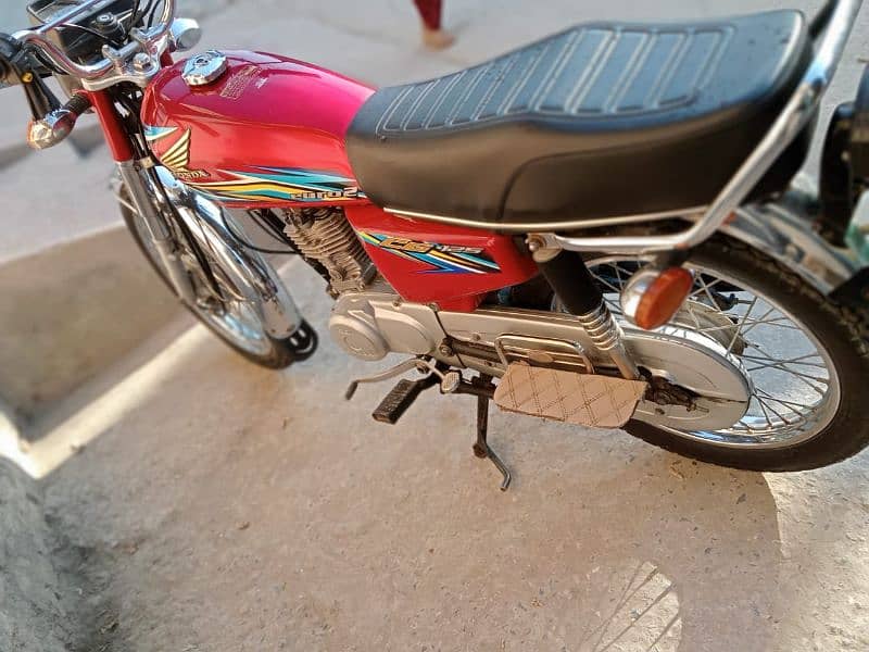 Honda 125 bilkul lash condition full orginal condition mh 6