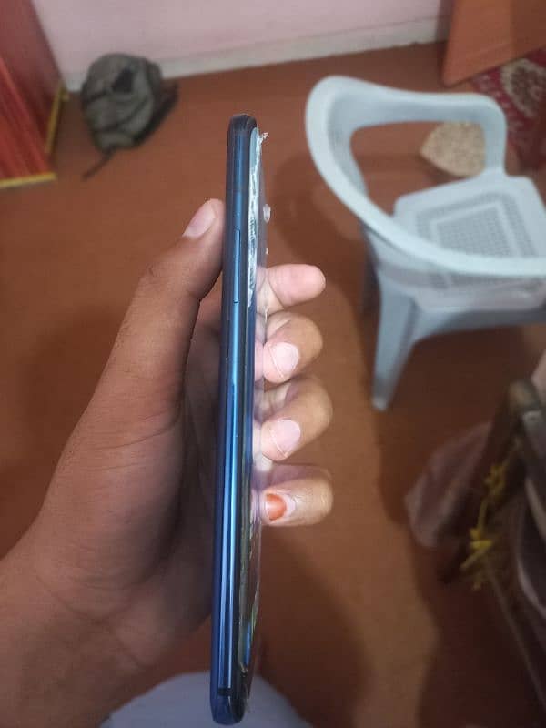 one plus 7 pro 8 GB ram 256 GB memory 10 by 10 condition 3