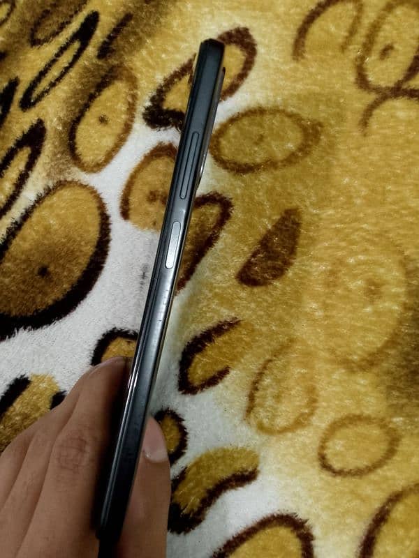 Redmi note 11 in good condition 4