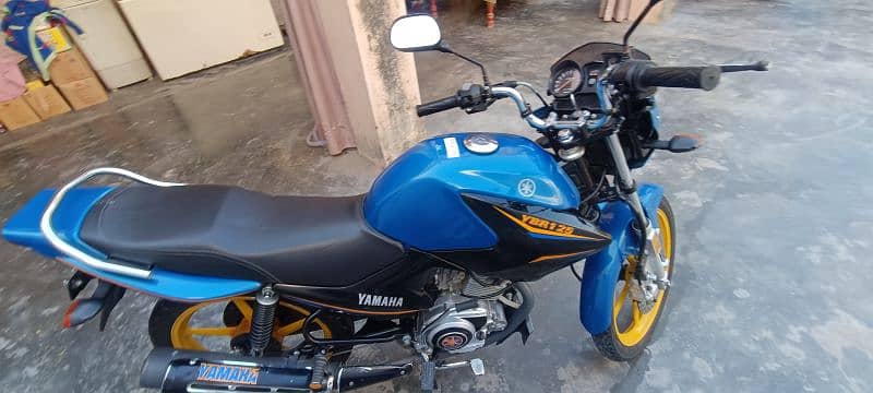 yamaha ybr 125  22 model 2