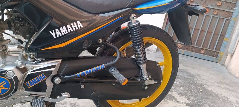 yamaha ybr 125  22 model 4