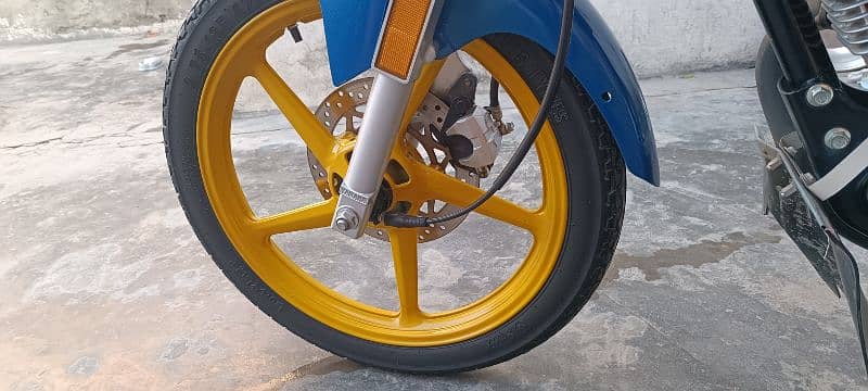 yamaha ybr 125  22 model 8