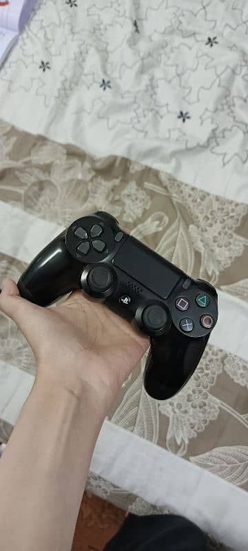 ps4 pro 3