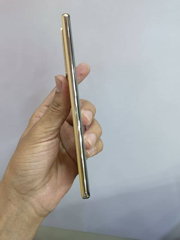 Infinix Note 40 Pro 12/256 3