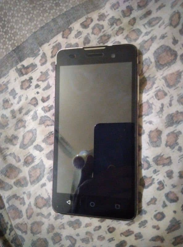 Qmobile i6i 2