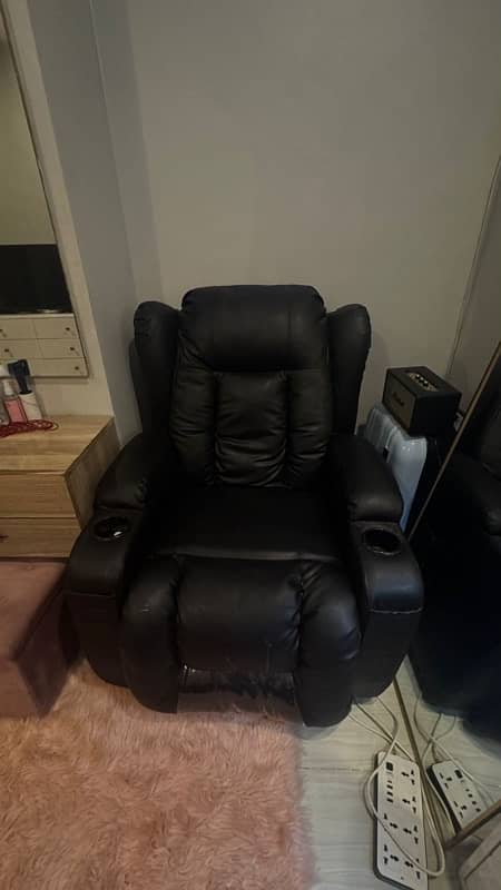 Big Size & Electric Recliner with Vibration Massage and Heat Function 1