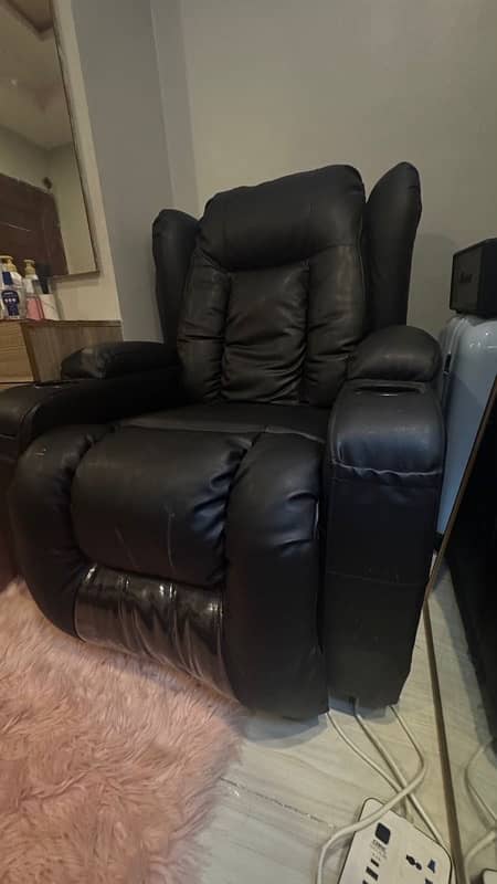 Big Size & Electric Recliner with Vibration Massage and Heat Function 3