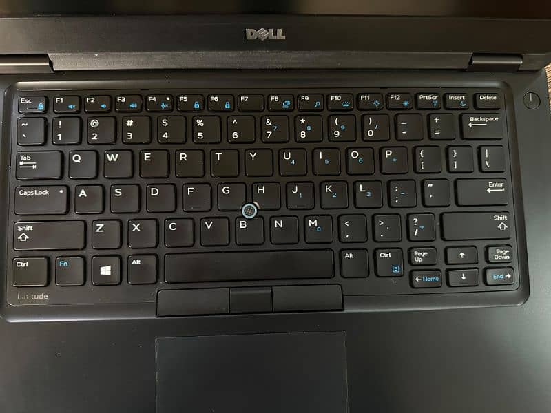 DELL i5 7th gen. 1