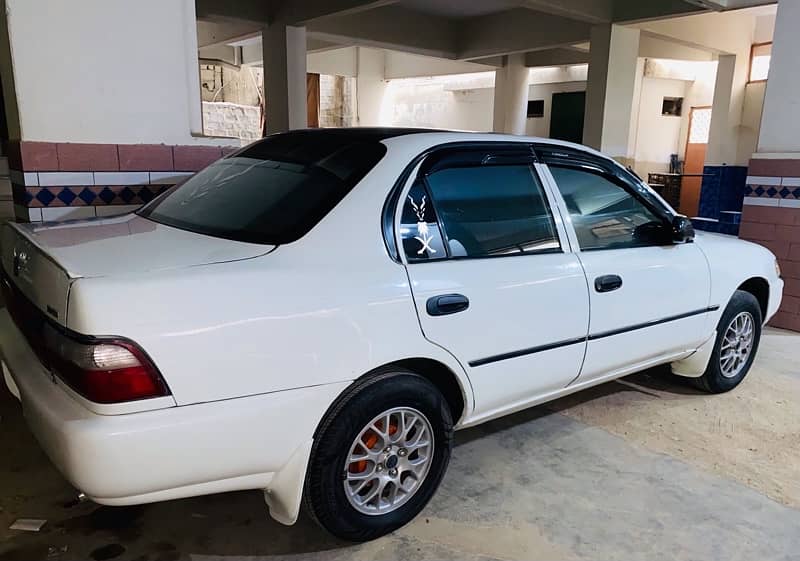 Toyota Corolla XE 1999 0’3’2’7’2’6’9’2’9’3’3 5