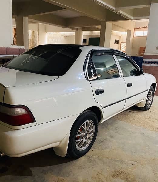 Toyota Corolla XE 1999 0’3’2’7’2’6’9’2’9’3’3 16