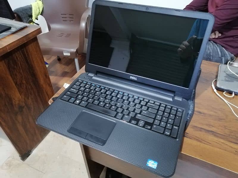 Dell 3521 Core i3 3rd gen 6gb 320hd 0