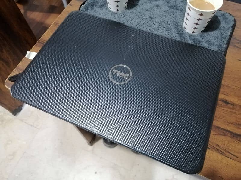 Dell 3521 Core i3 3rd gen 6gb 320hd 2