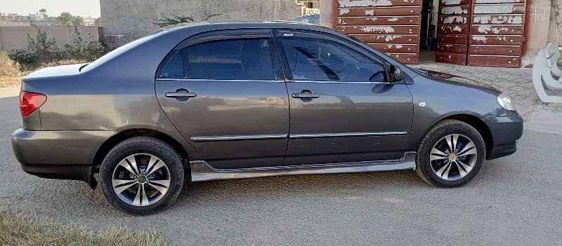 Toyota Corolla se saloon special edition. 8