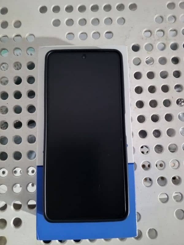 Tecno Camon 20 pro 8+8/256 Full Box 7 months warranty 4