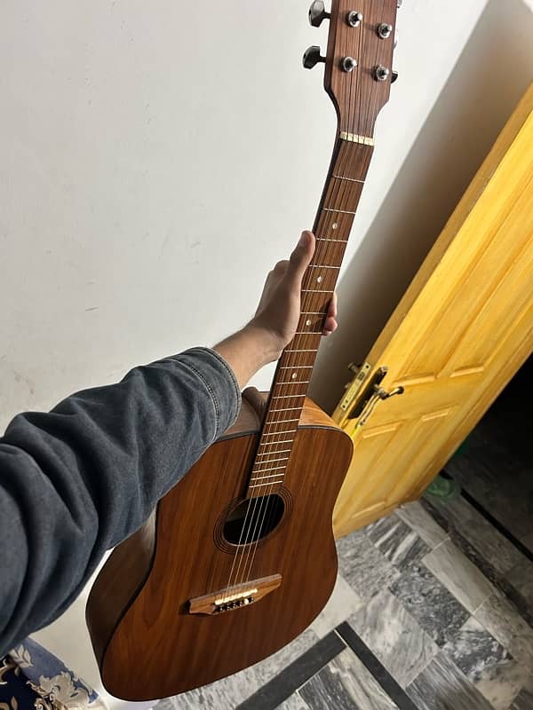 Acoustics guitar urgent sale, new condition 0