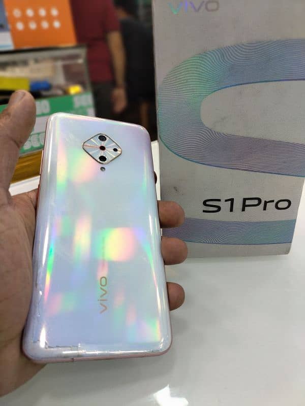 URGENT SELL VIVO S1 PRO 128/8+4 WITH BOX OFFICIAL PTA APPROVED 2